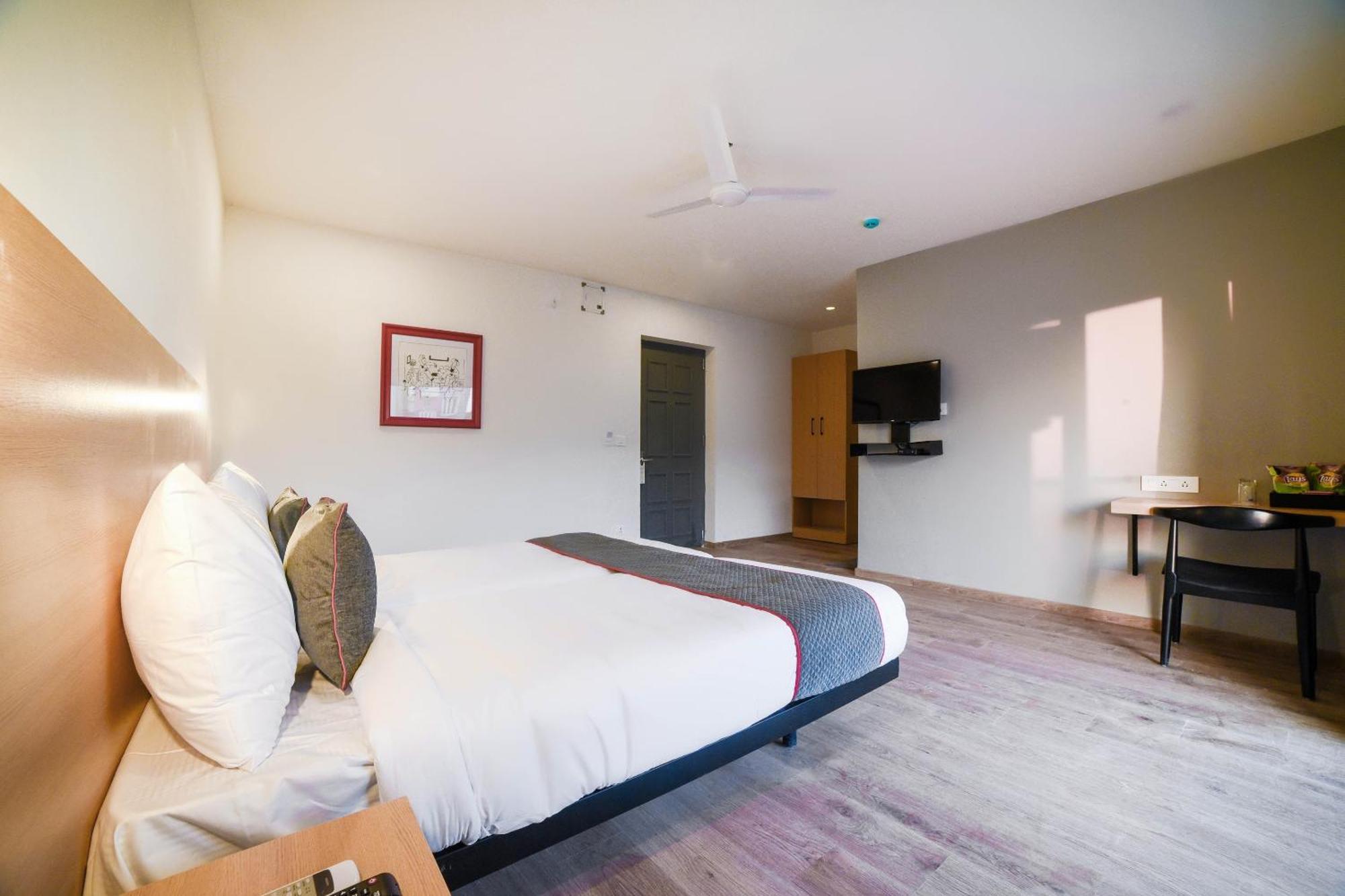 Townhouse 211 Laguna Ecr Near Juhu Beach Ченнаи Экстерьер фото