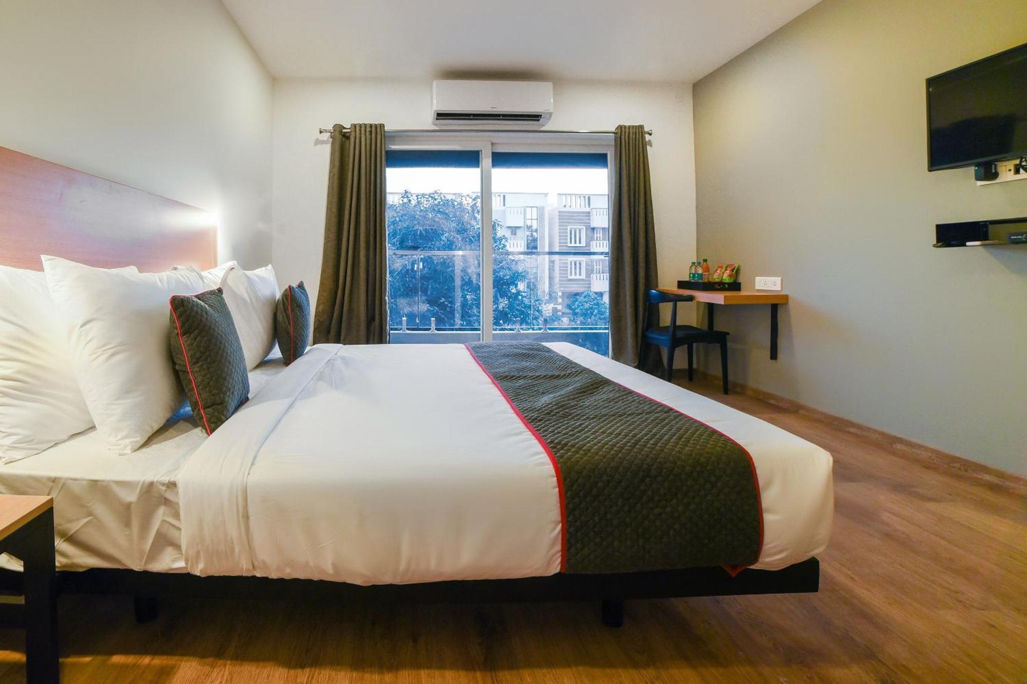 Townhouse 211 Laguna Ecr Near Juhu Beach Ченнаи Экстерьер фото